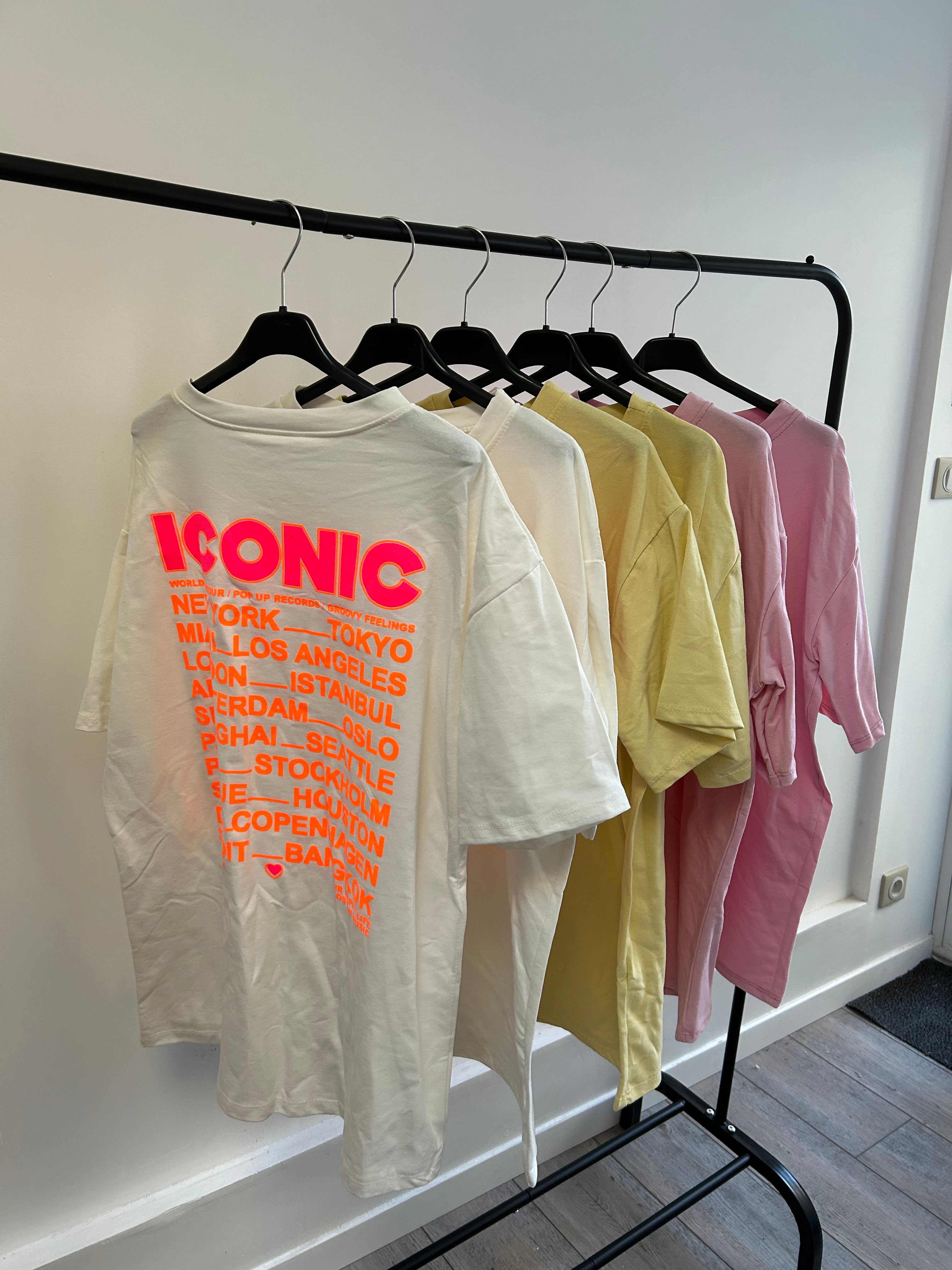 Tee shirt rose iconic
